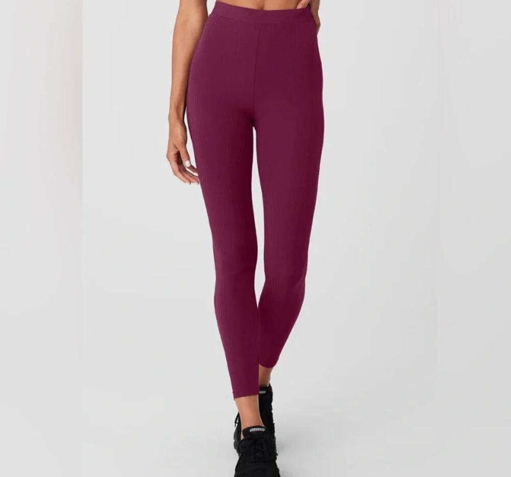 Alo Yoga High-Waist 7/8 Run It Back Wild Berry Legging Size XS